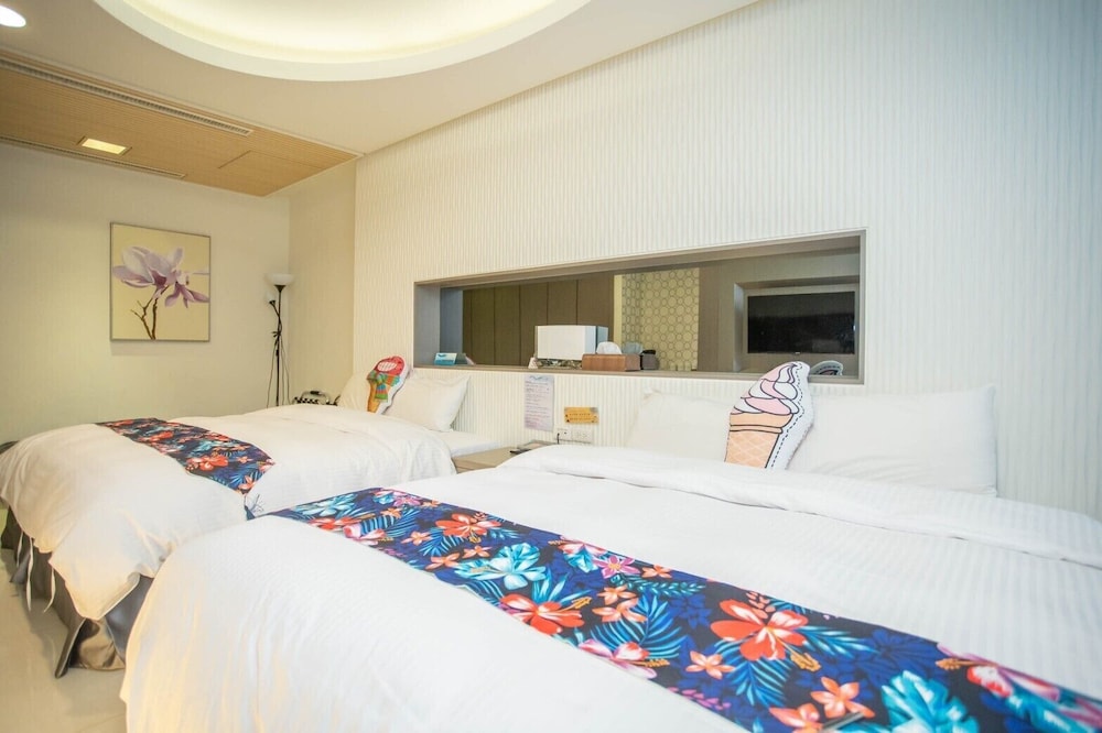 Skylight B&amp;B 11/65