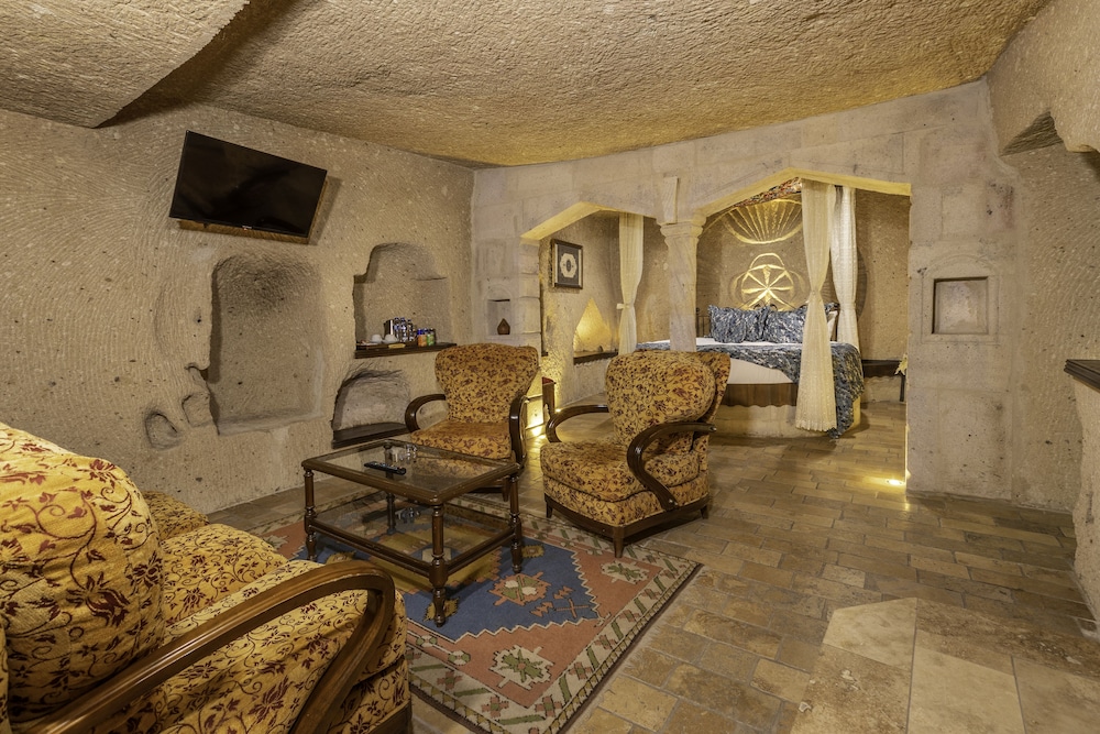 Mystic Cave House Hotel 26/50