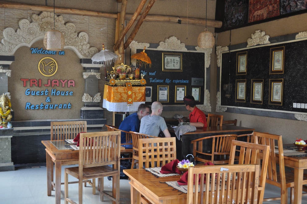Trijaya Guest House 56/72