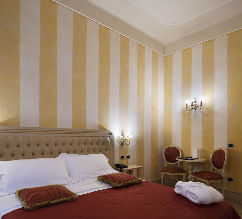 Hotel Cavour 23/49