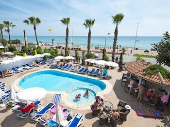 Parador Beach Hotel 41/47