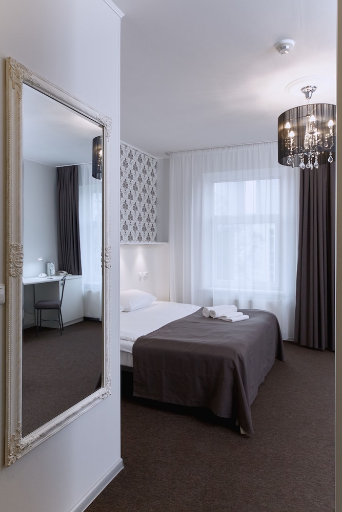 Slokas Ok Hotel 13/57