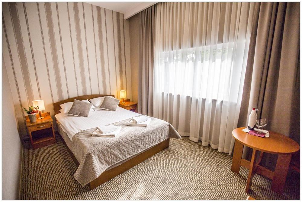 Hotel Polonez 15/50