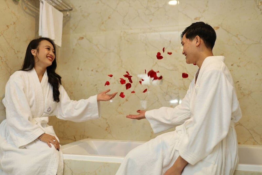 Eden Ocean View Hotel Da Nang 12/64