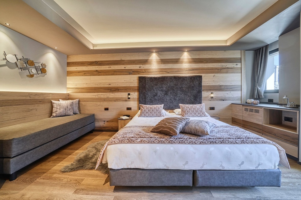 Brunet The Dolomites Resort 19/82