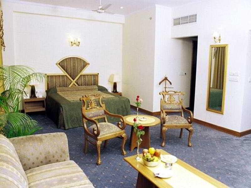 Meraden Grand 12/20