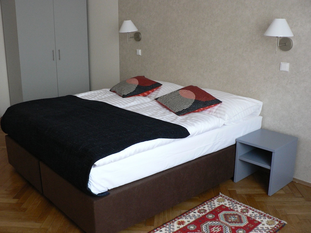 Apartments 39 Wenceslas Square 17/41