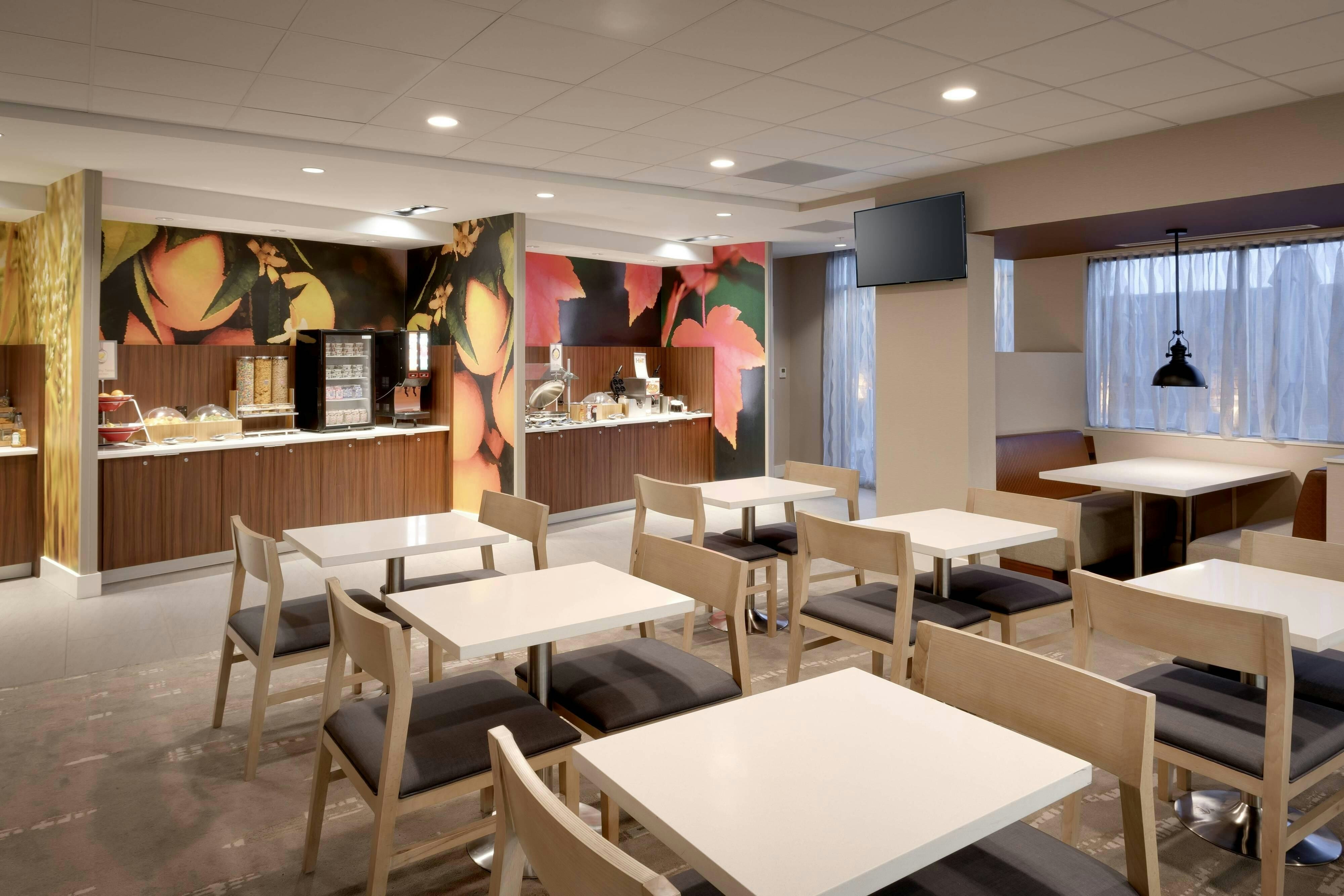 Fairfield Inn & Suites by Marriott Springfield North 30/47