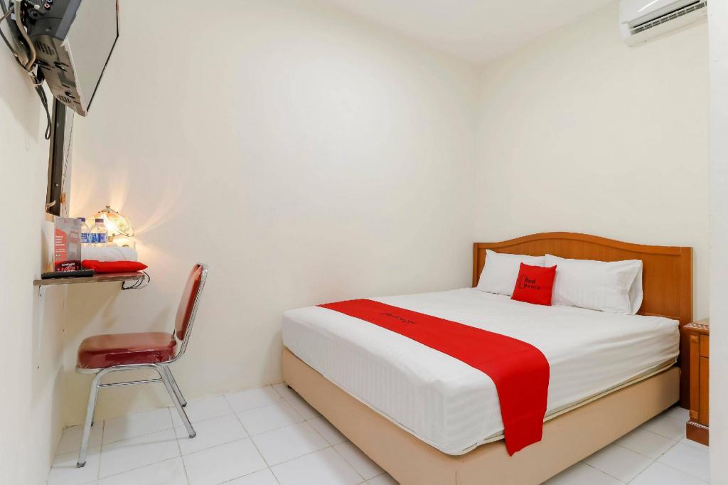 Reddoorz Plus Near Ciputra World Kuningan 2 9/50