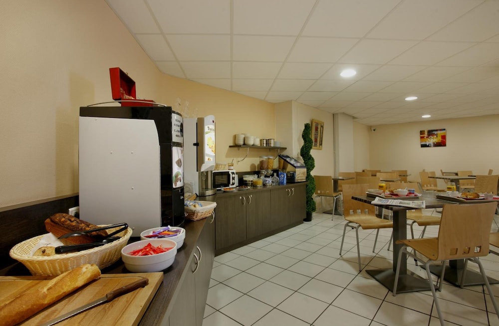 The Originals City Hotel L Acropole Saint Etienne Sud 26/37