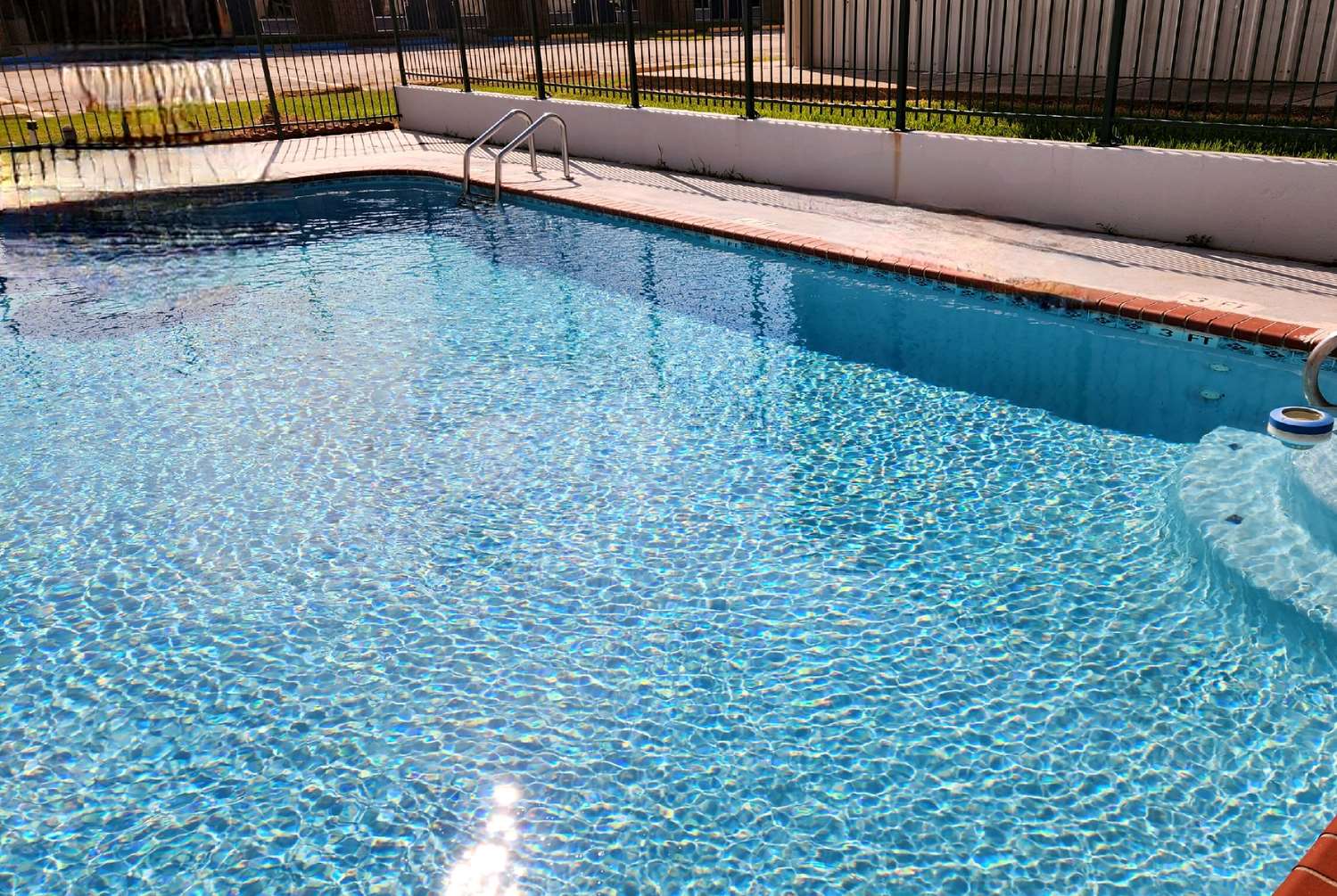 Days Inn by Wyndham LaPlace- New Orleans 22/33