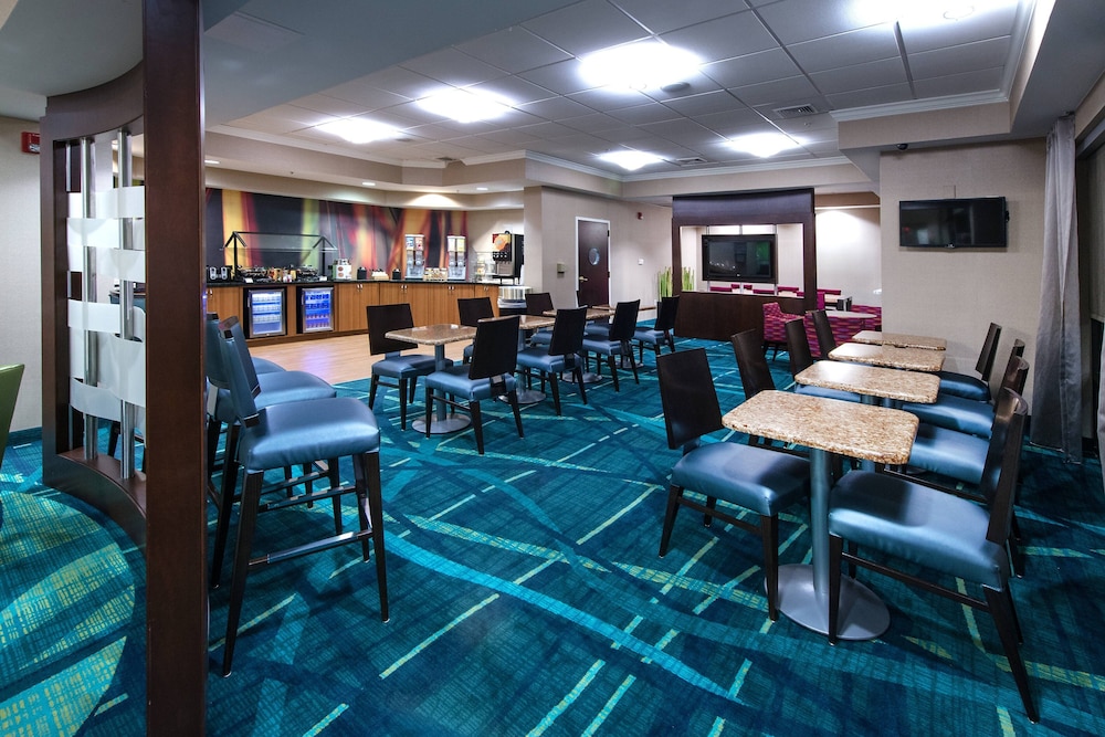 SpringHill Suites by Marriott Greensboro 33/35