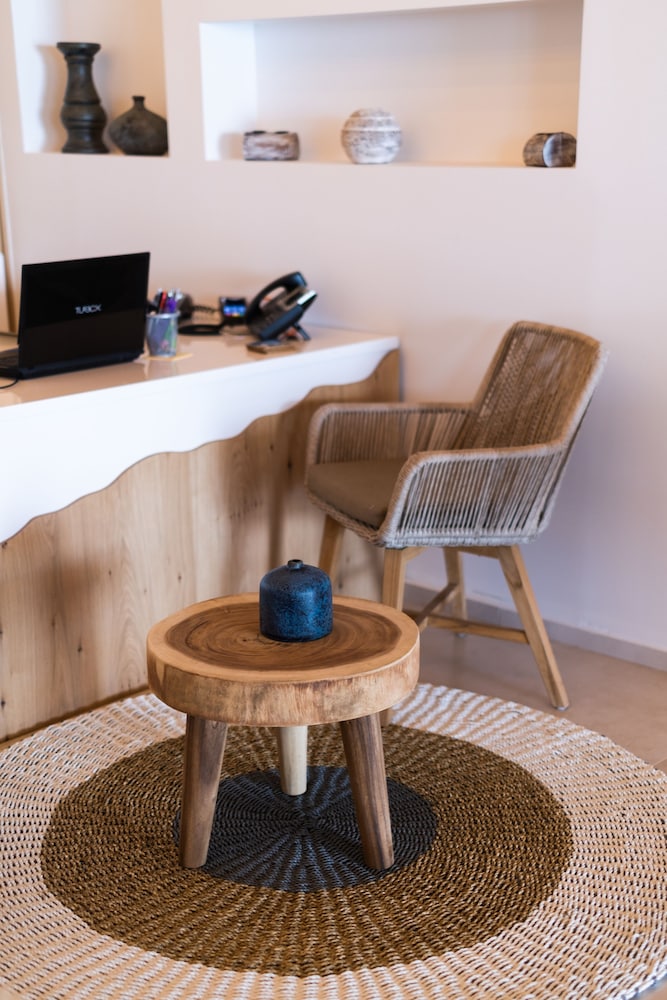 Aktaion Beach Boutique Hotel and Spa 69/79