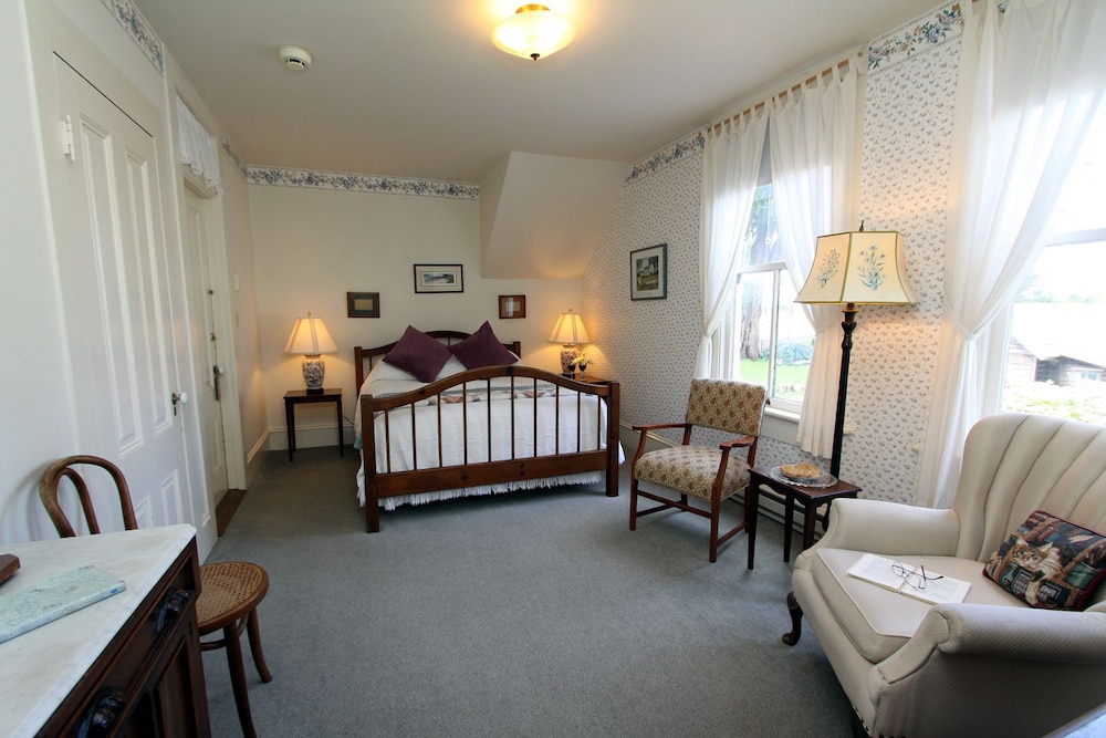 Joshua Grindle Inn 50/64