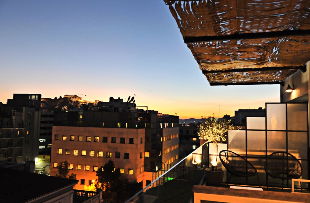 The Athenians Modern Apartments 2/50