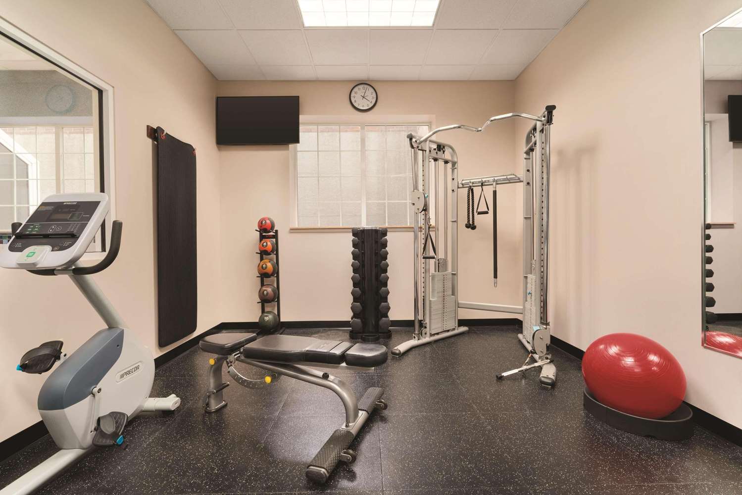 Country Inn & Suites By Radisson Grand Rapids East Mi 21/46