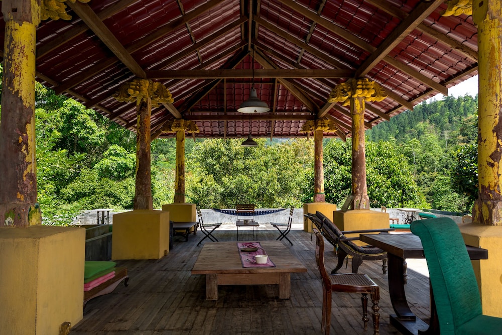 The Kandy Samadhi Centre 35/80