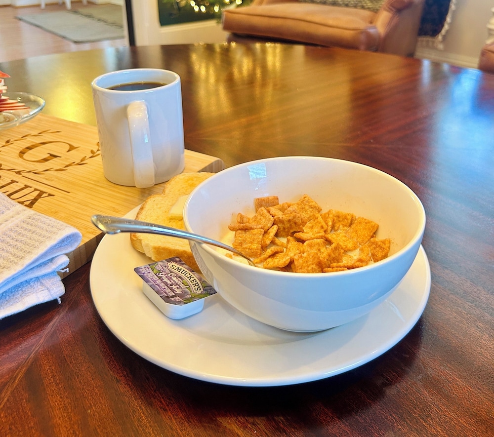 Grand Lux Inn 33/47