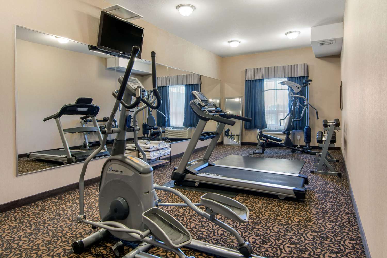 Comfort Inn & Suites Virden MB 9/13