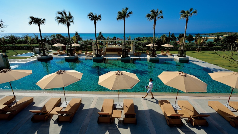 The Uza Terrace Beach Club Villas 8/53