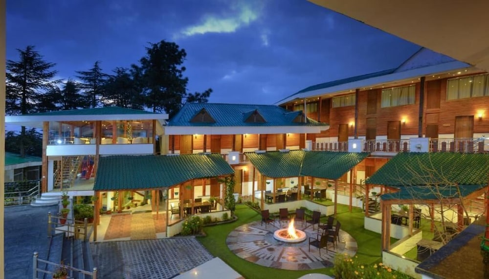 CHAIL VILLAS HOTEL 2/50