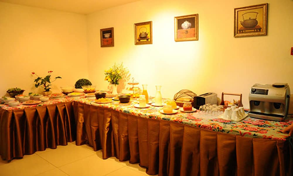 SATHORN GRACE SERVICED RESIDENCE 51/65