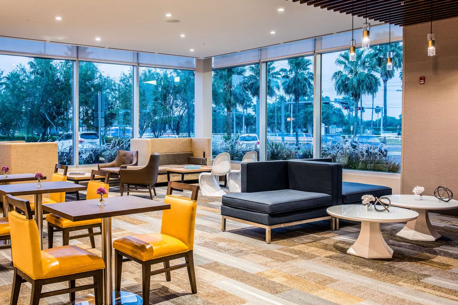 Cambria Hotel McAllen Convention Center 26/40