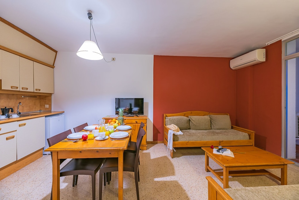 Xons Platja Hotel Apartaments 51/73