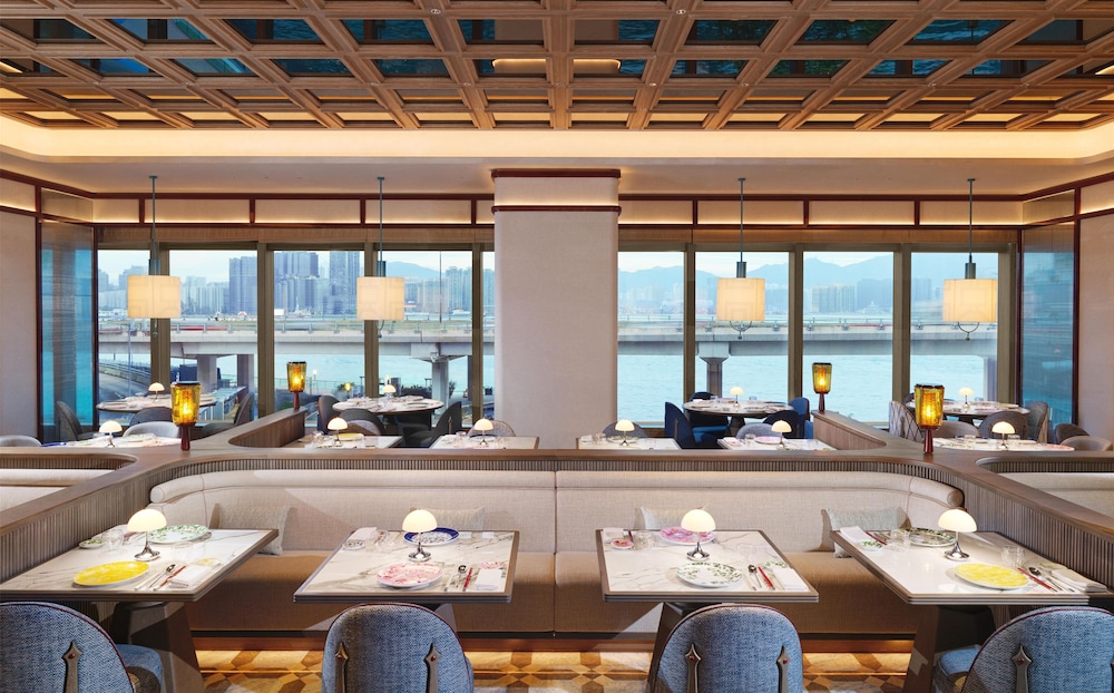Hyatt Centric Victoria Harbour 31/70