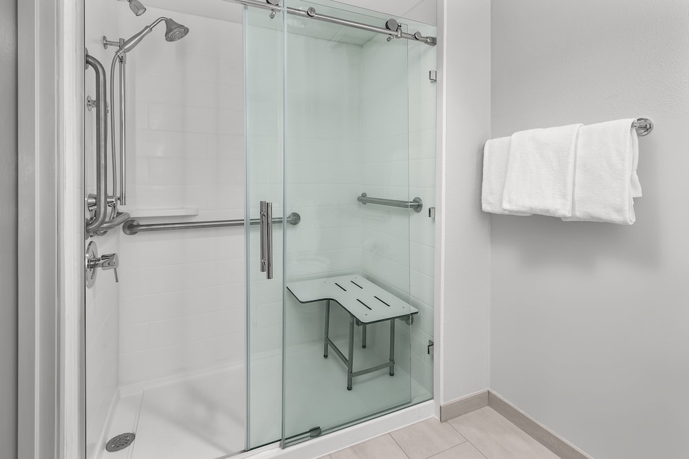 Holiday Inn Express Hotel Suites Greenville Spartanburg Duncan 14/66