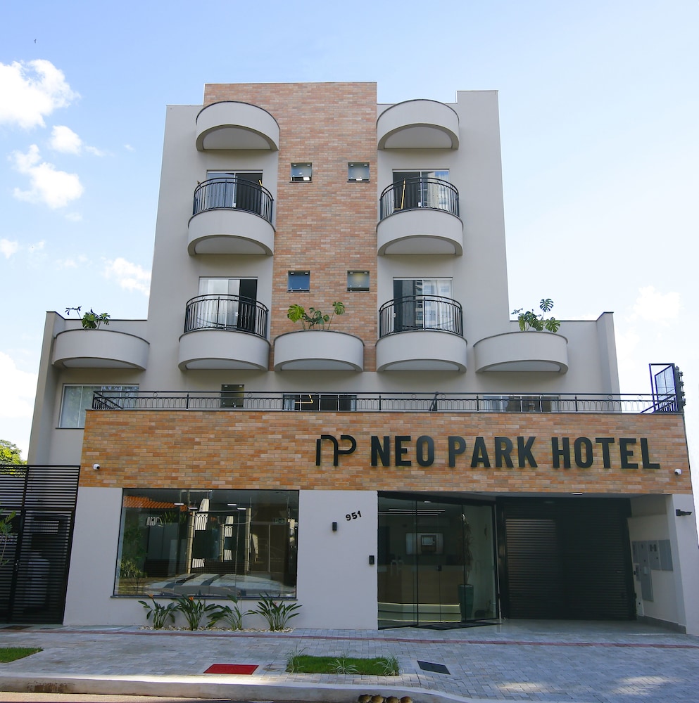 Neo Park Hotel 2/27
