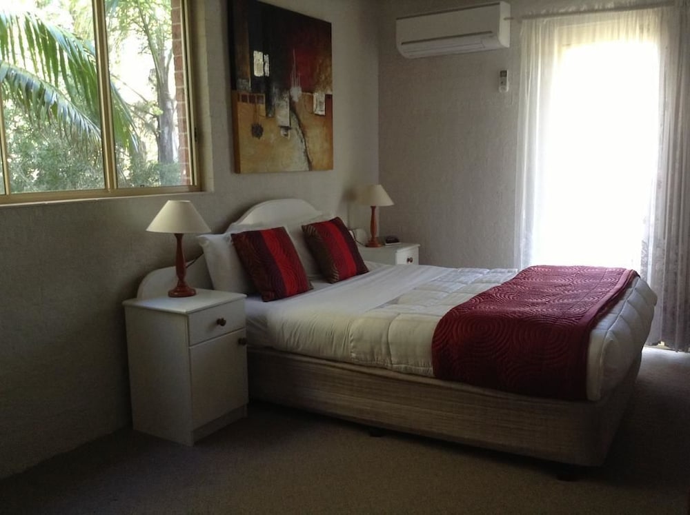 MOLLYMOOK PARADISE HAVEN MOTEL 7/39