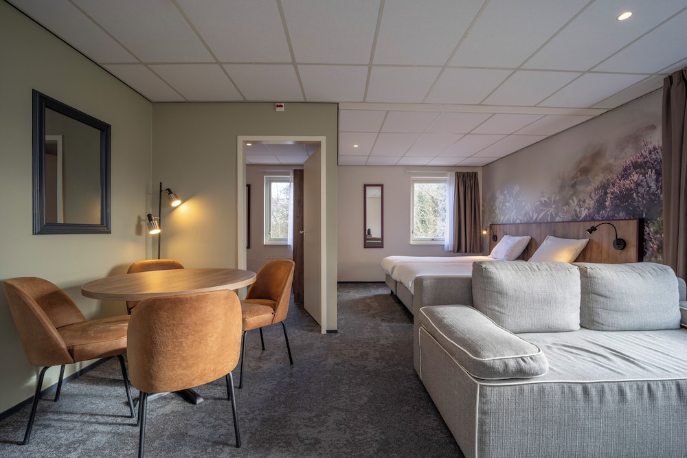 Fletcher Hotel - Restaurant De Zeegser Duinen 47/75