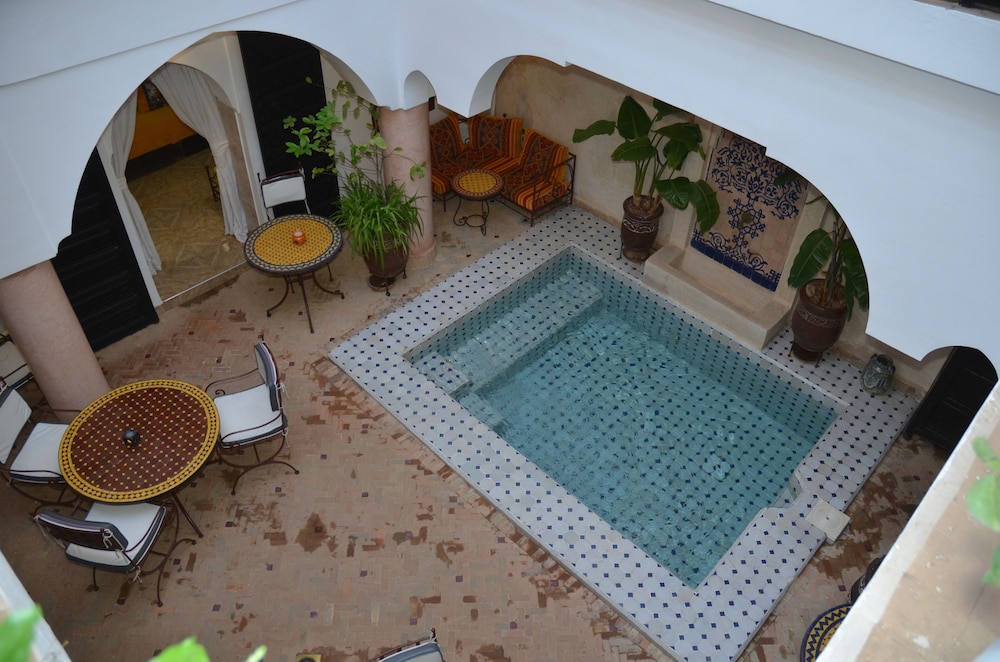 Riad Ailen 28/50