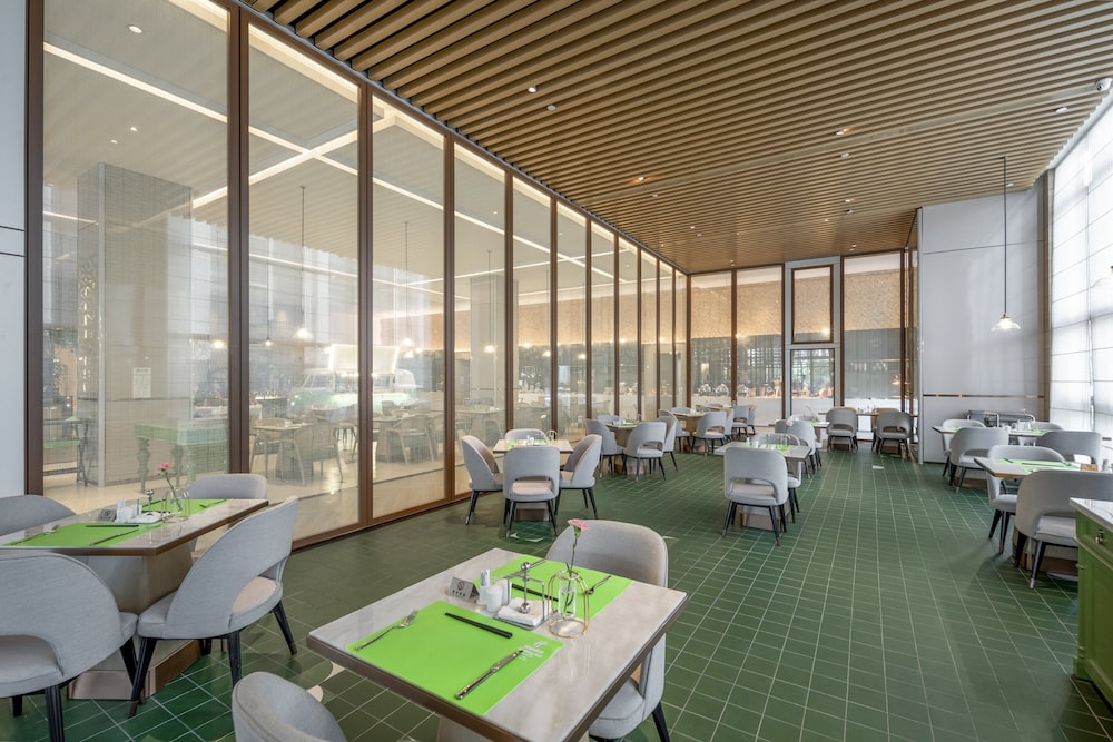 Holiday Inn Fuyang 31/75