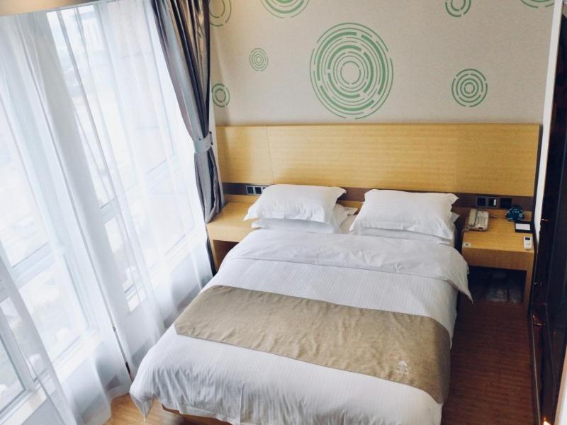 GreenTree Inn HuaiAn Area for development Shenzhen East Road Express Hotel 13/26