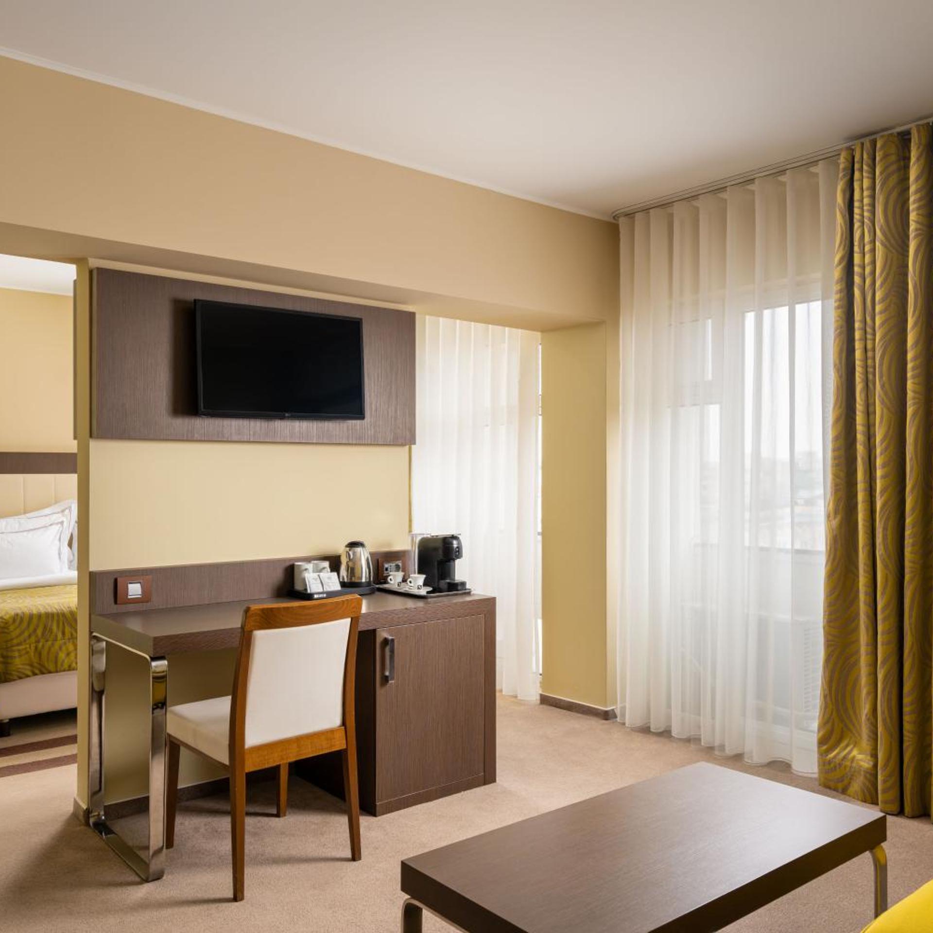 Pietroasa Hotel 45/49