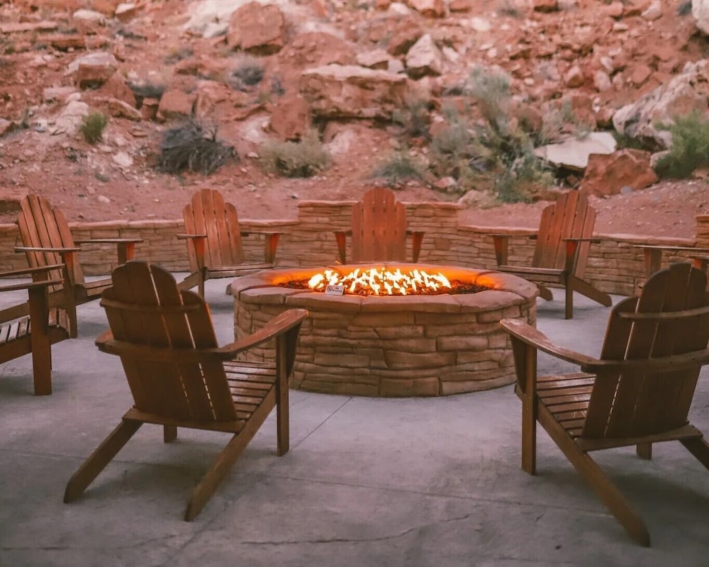 Bluff Dwellings Resort 55/67