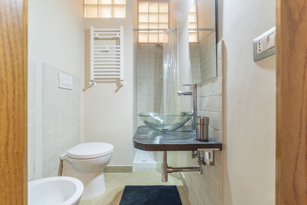 Villa Borghese Roomy Flat 22/28