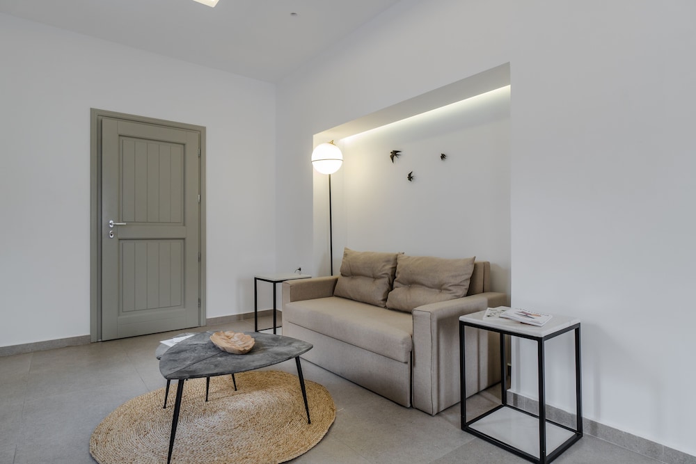 Symphony Suites Santorini 30/50