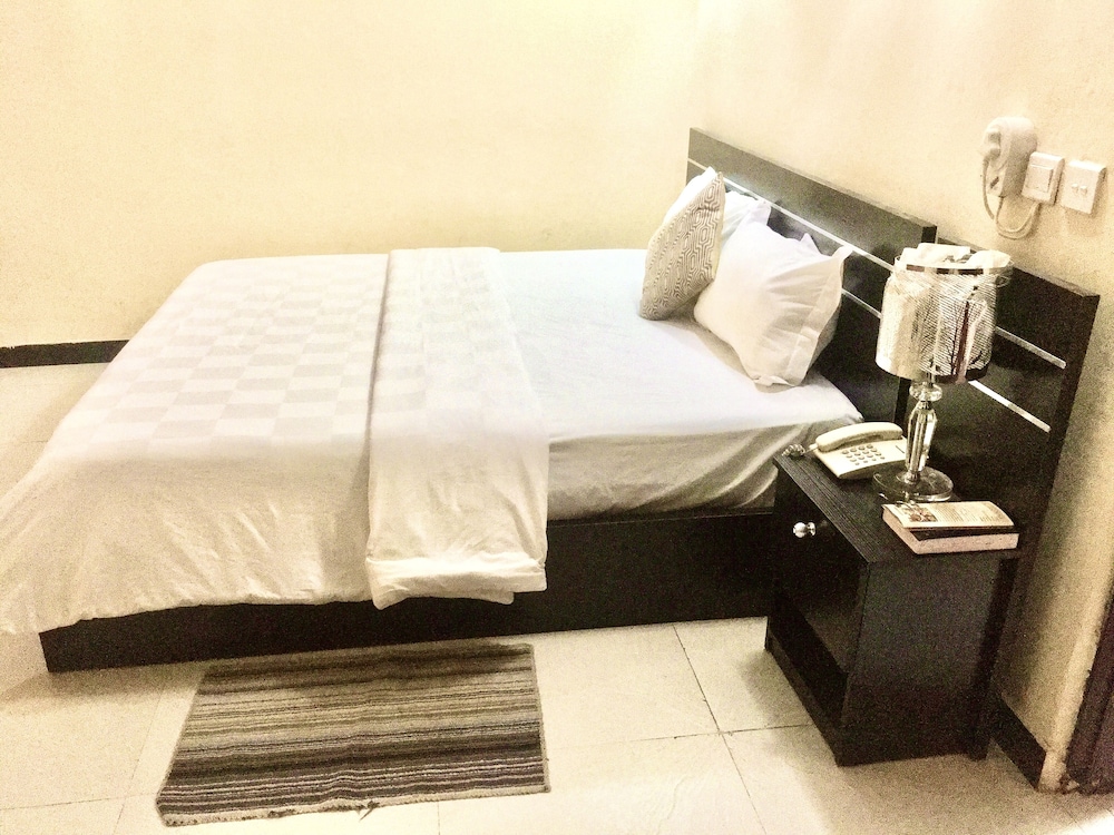 Providence Hotel And Suites 15/35