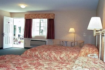 Court Plaza Inn & Suites 44/64