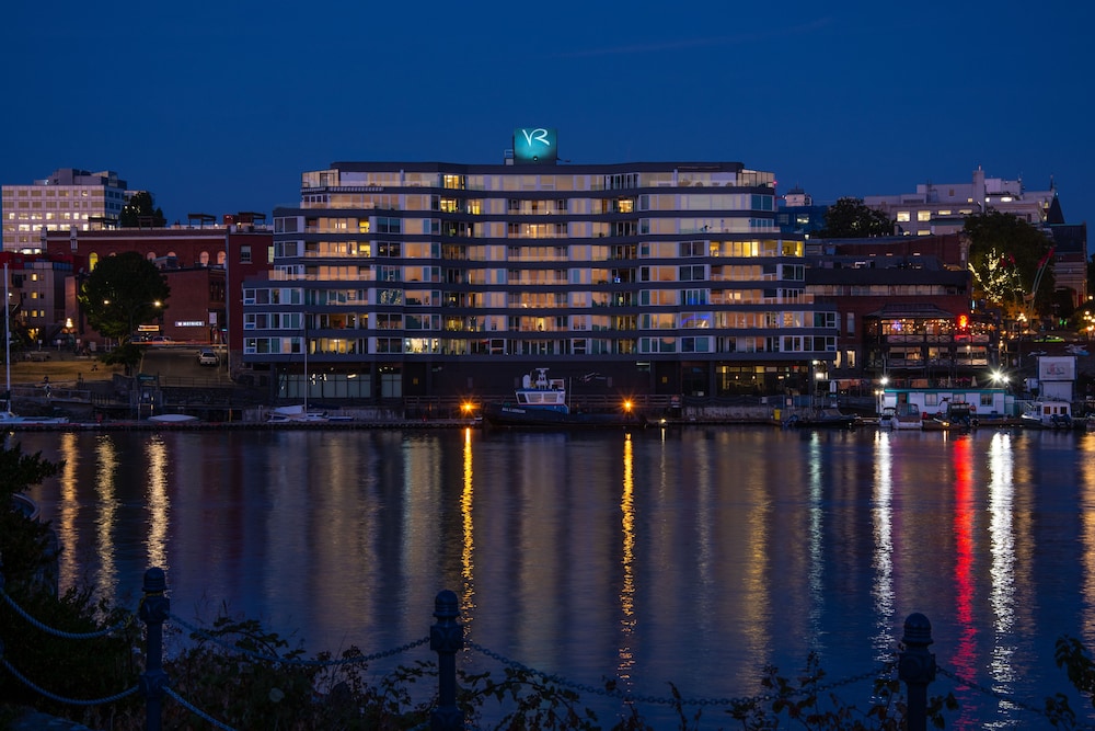 Victoria Regent Waterfront Hotel & Suites 8/86