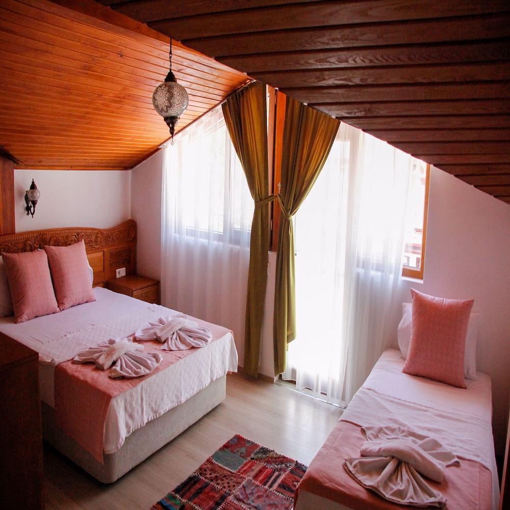 Limon Otel 11/36