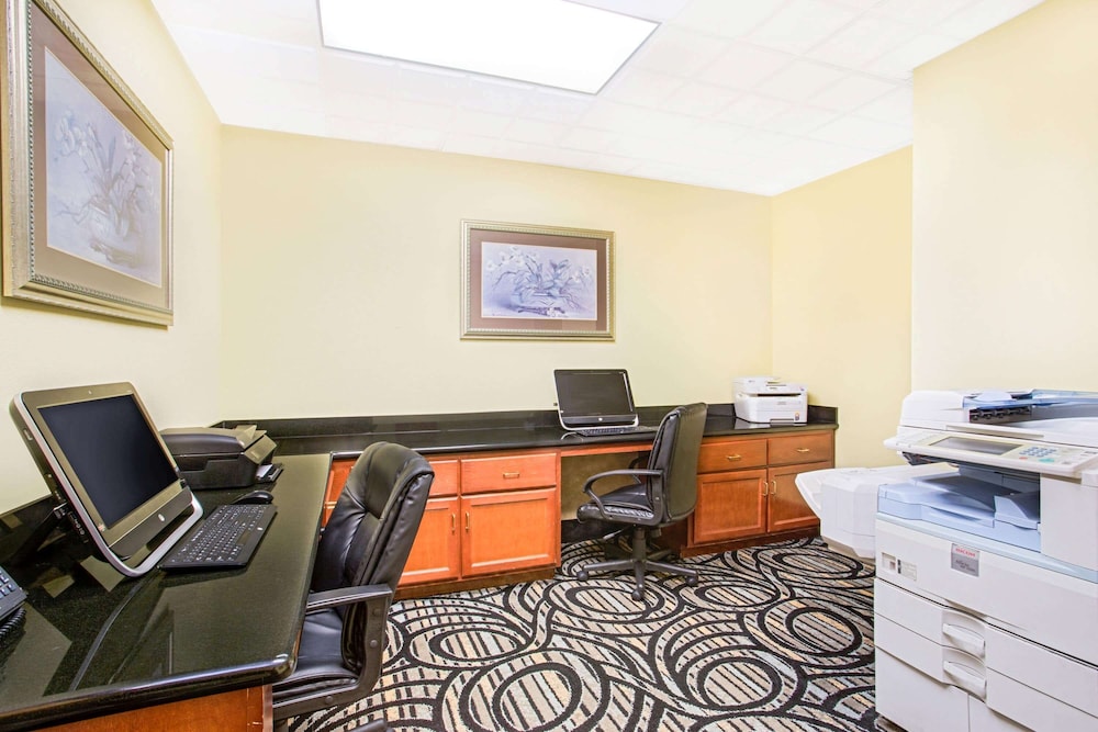 Holiday Inn Express Mobile I-65, an IHG Hotel 36/41