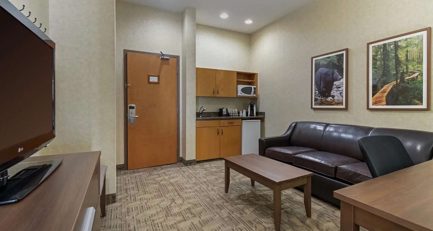 Best Western Plus Valemount Inn & Suites 43/65
