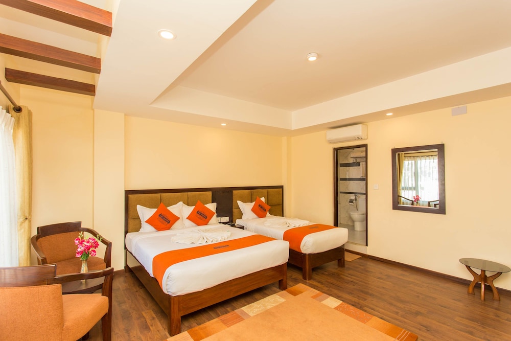 Hotel Jay Suites 30/75