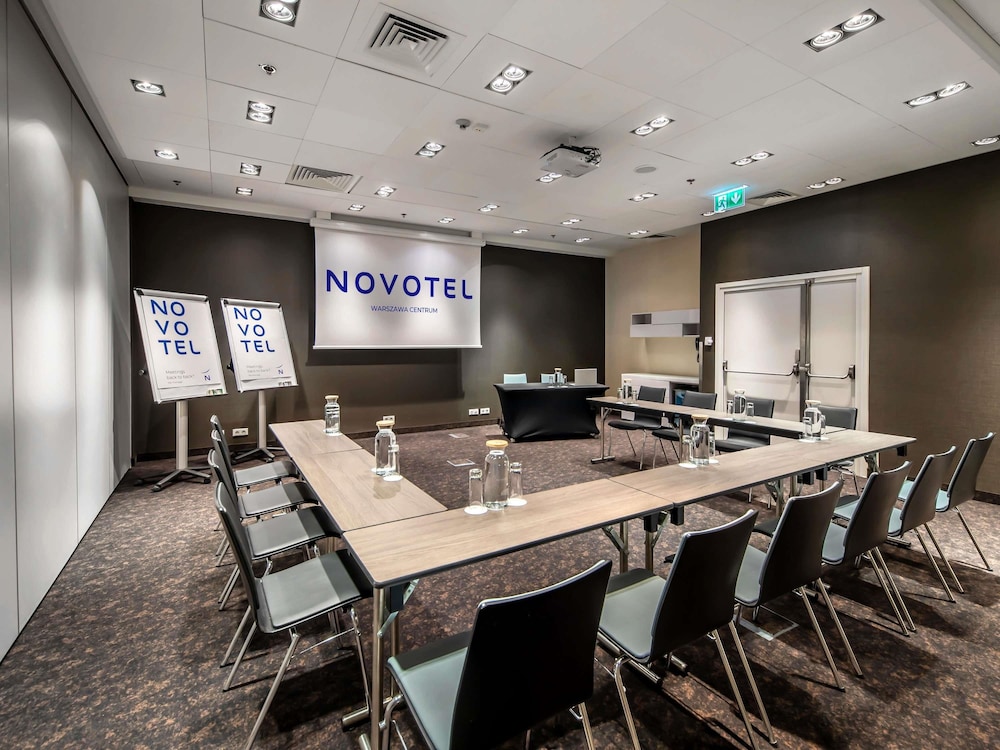 Novotel Warszawa Centrum 62/72