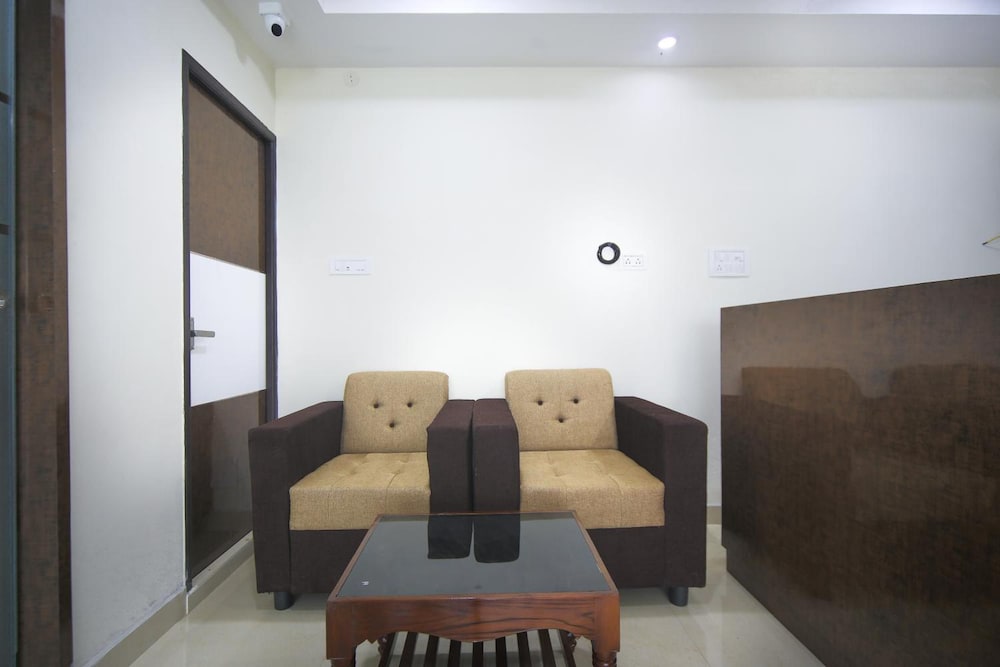 Balaji Residency 44/51