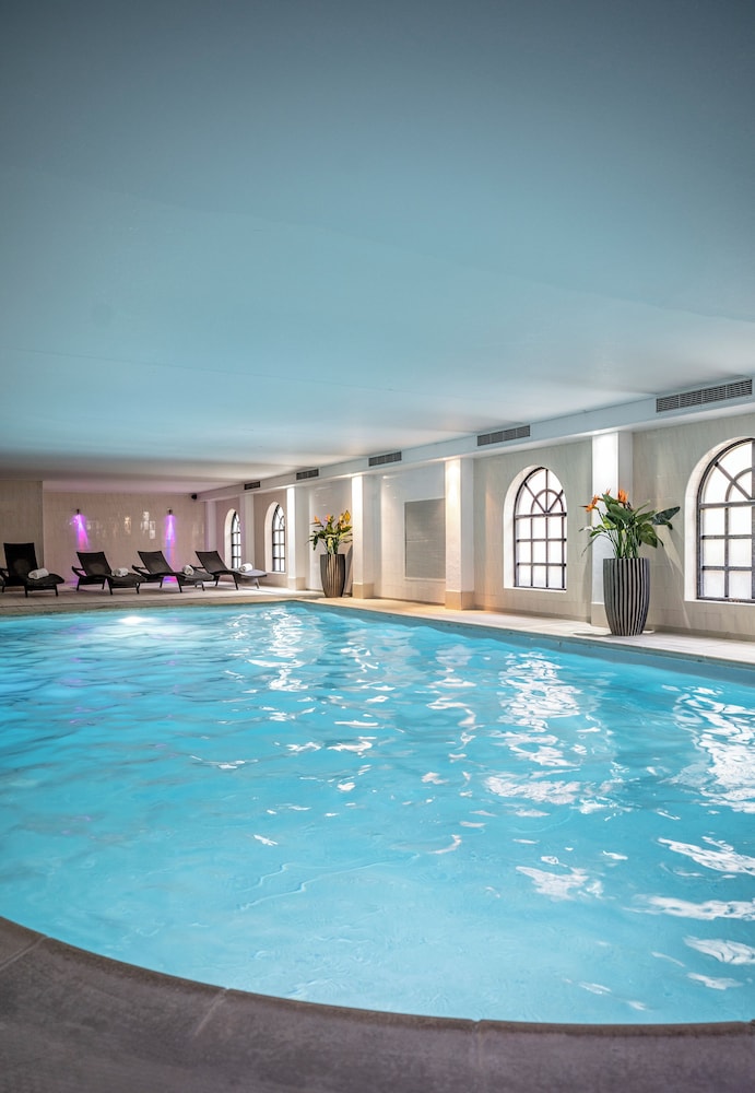 Brandshatch Place Hotel and Spa 3/48
